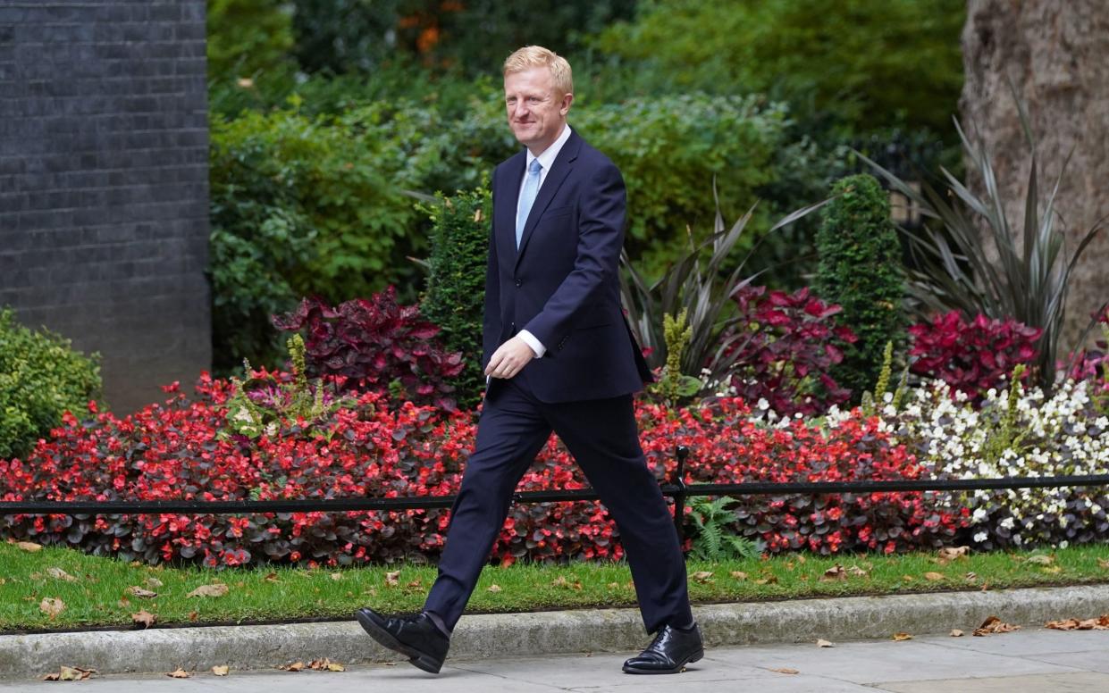 Oliver Dowden arrives in Downing Street for Boris Johnson's reshuffle - Stefan Rousseau