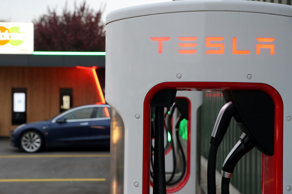 A Tesla Supercharger station is seen in Dietikon, Switzerland October 21, 2020. REUTERS/Arnd Wiegmann - RC2ZMJ9MWONM