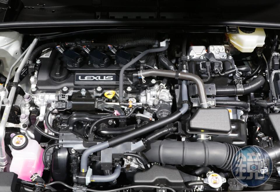 LBX搭載了新世代1.5升三缸HEV油電混合動力系統，亦是台灣首次引進此套系統。