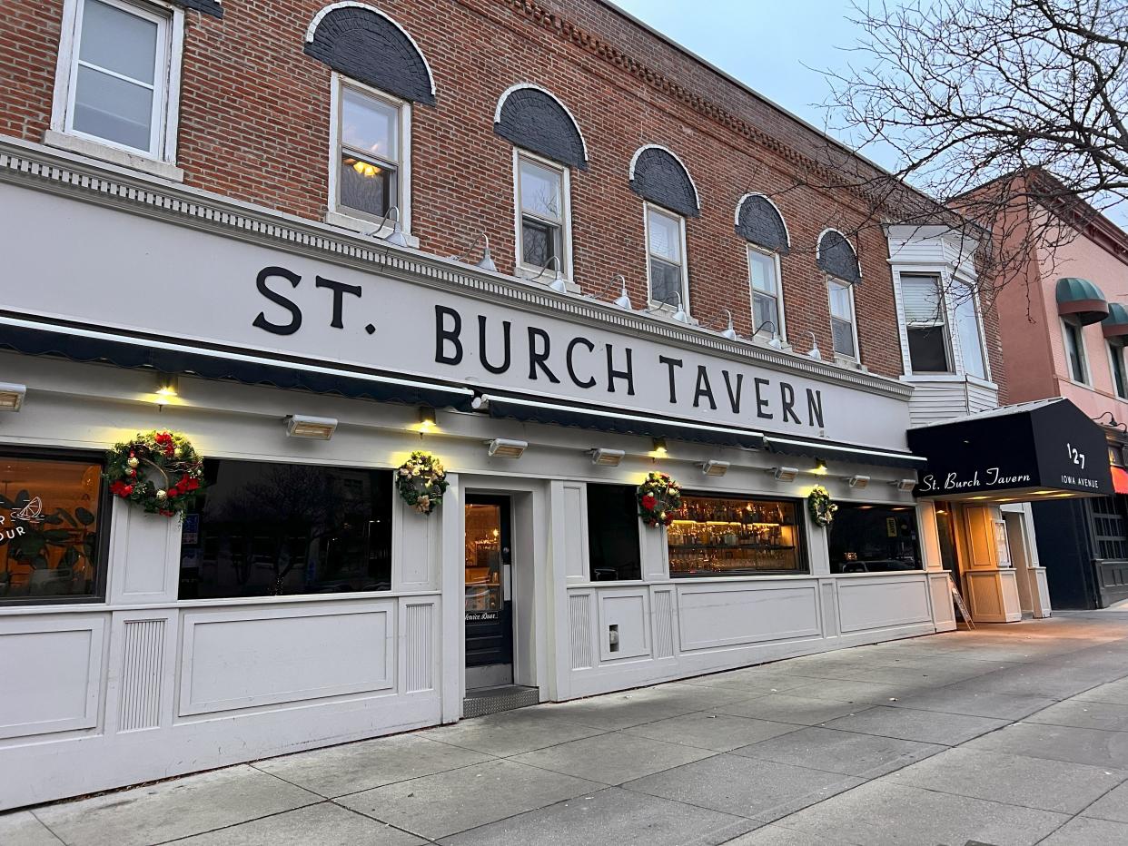 St. Burch Tavern serves steaks, seafood & other American plates, plus cocktails & brews served in a sophisticated setting, open to 9.m. daily.