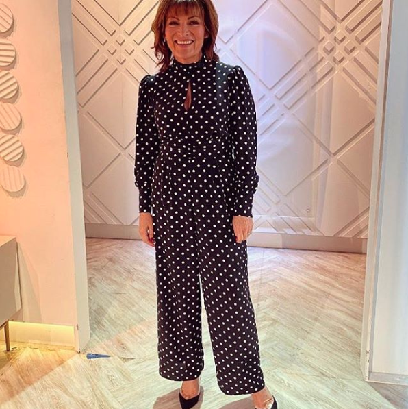 Lorraine shows us how to wear polka dots