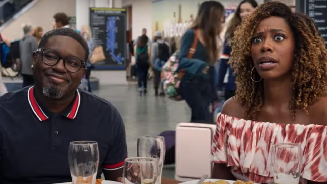  Lil Rel Howery and Yvonne Orji in Vacation Friends 2 