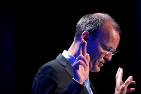 FILE PHOTO: Klaas Knot, President of the De Nederlandsche Bank, attends the 2016 Institute of International Finance (IIF) Spring Membership meeting in Madrid, Spain, May 25, 2016. REUTERS/Susana Vera/File Photo