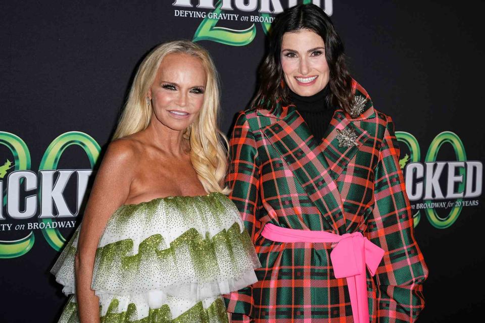 <p>John Nacion/Getty</p> Kristin Chenoweth and Idina Menzel at the 