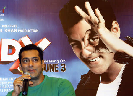 Bollywood actor Salman Khan smiles during a promotional event for his forthcoming movie "Ready" in the western Indian city of Ahmedabad May 18, 2011. REUTERS/Amit Dave
