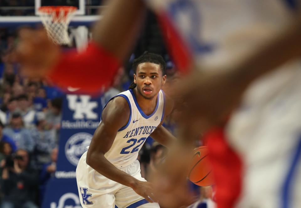 Kentucky’s Cason Wallace brings the ball up court against Georgia.Jan. 17, 2023