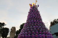 Sentosa – PLAYMOBIL Christmas Tree & Life-Size PLAYMOBIL figurines of Santa and his reindeers