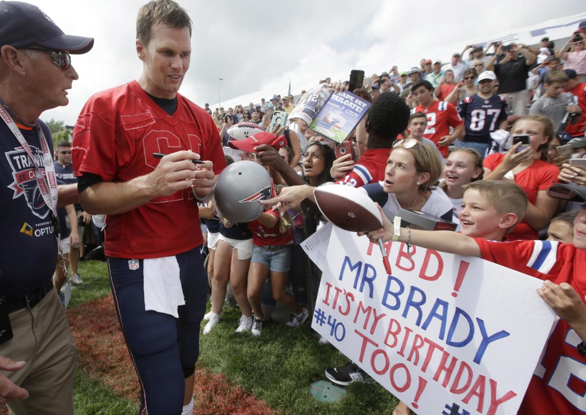 5-at-10: Happy birthday Tom Brady, Picking the GOAT, Braves > Dodgers,  Rushmore of best late draft picks ever