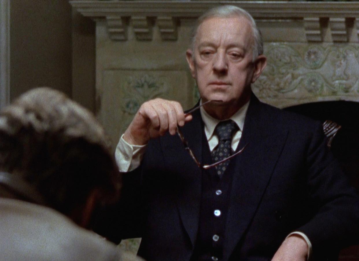 LA TAUPE TINKER TAILOR SOLDIER SPY 1979 mini serie TV de John Irvin Alec Guinness. d'apres le roman de John le Carre based on the novel by John le Car