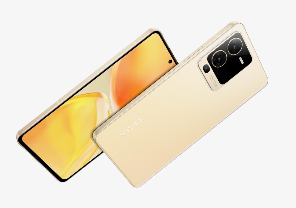 Vivo S15