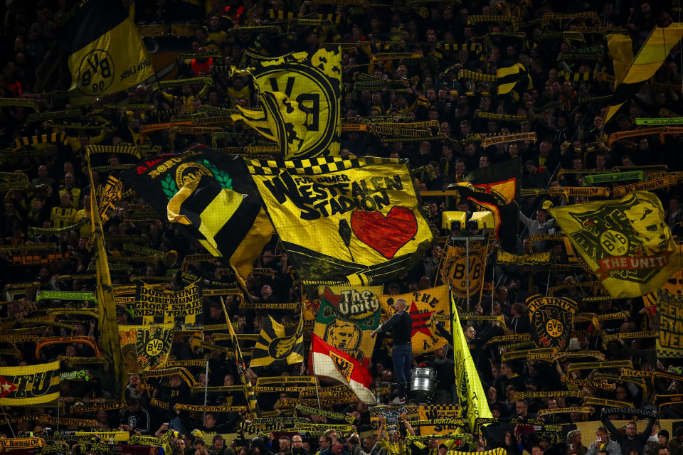 Die Südtribüne in Dortmund könnte bald Zuwachs erhalten. (Bild: Getty Images)