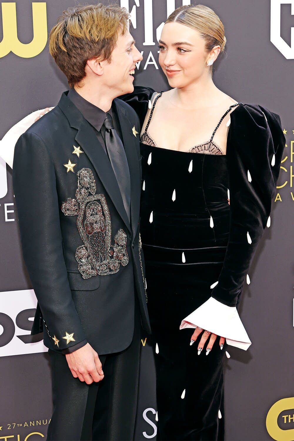 LOS ANGELES, CALIFORNIA - MARCH 13: (L-R) Jacob Bertrand and Peyton List attend the 27th Annual Critics Choice Awards at Fairmont Century Plaza on March 13, 2022 in Los Angeles, California. (Photo by Amy Sussman/Getty Images for Critics Choice Association)