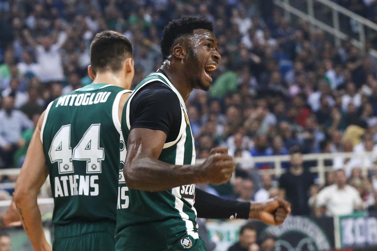 Thanasis Antetokounmpo signs two-year deal with Bucks after Finals win