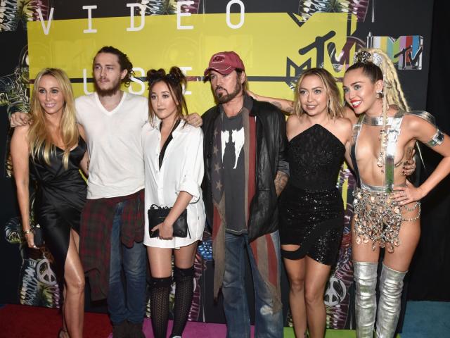 Billy Ray Cyrus' 6 Kids: Everything to Know