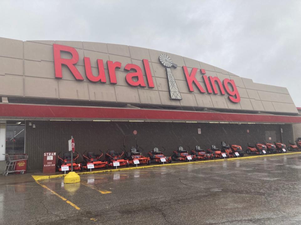 rural king outside exterior