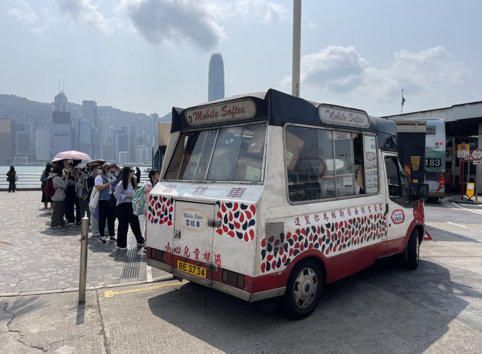 香港郵政又會否聯乘富豪雪糕車，賣「郵政雪糕」？