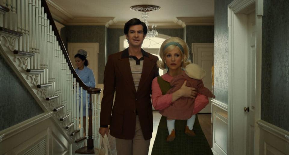 Andrew Garfield and Jessica Chastain in “The Eyes of Tammy Faye” (Searchlight Pictures)