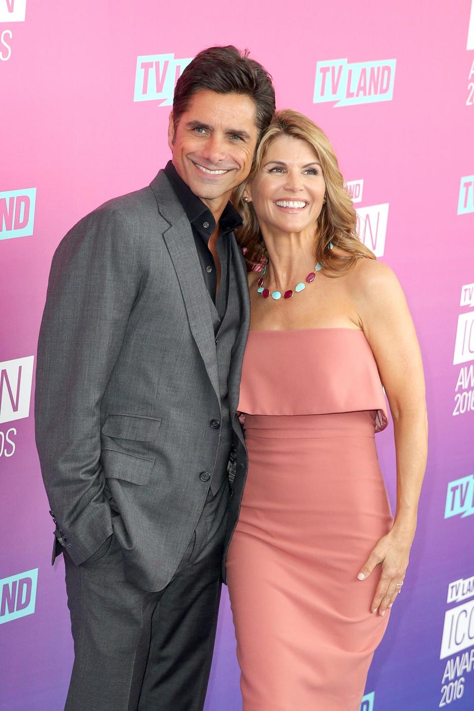 John Stamos Nearly Dated Full House Costar Lori Loughlin Before Meeting Rebecca Romijn 742