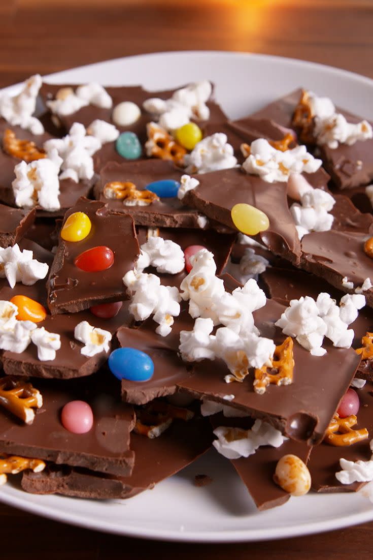 Charlie Brown Thanksgiving-Inspired Chocolate Bark