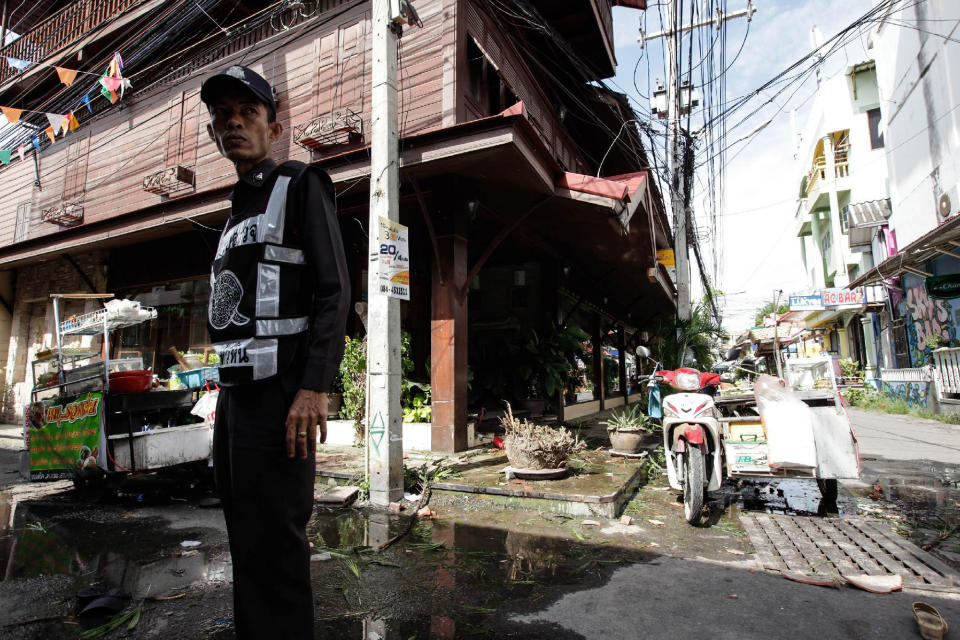 Deadly bomb blasts hit southern Thailand