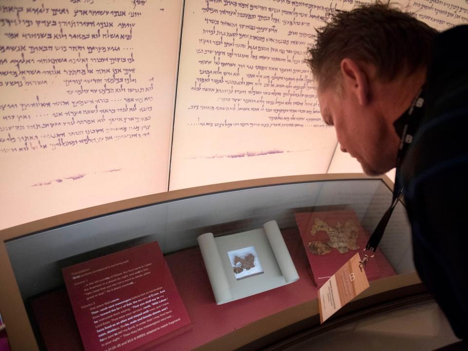 dead sea scrolls