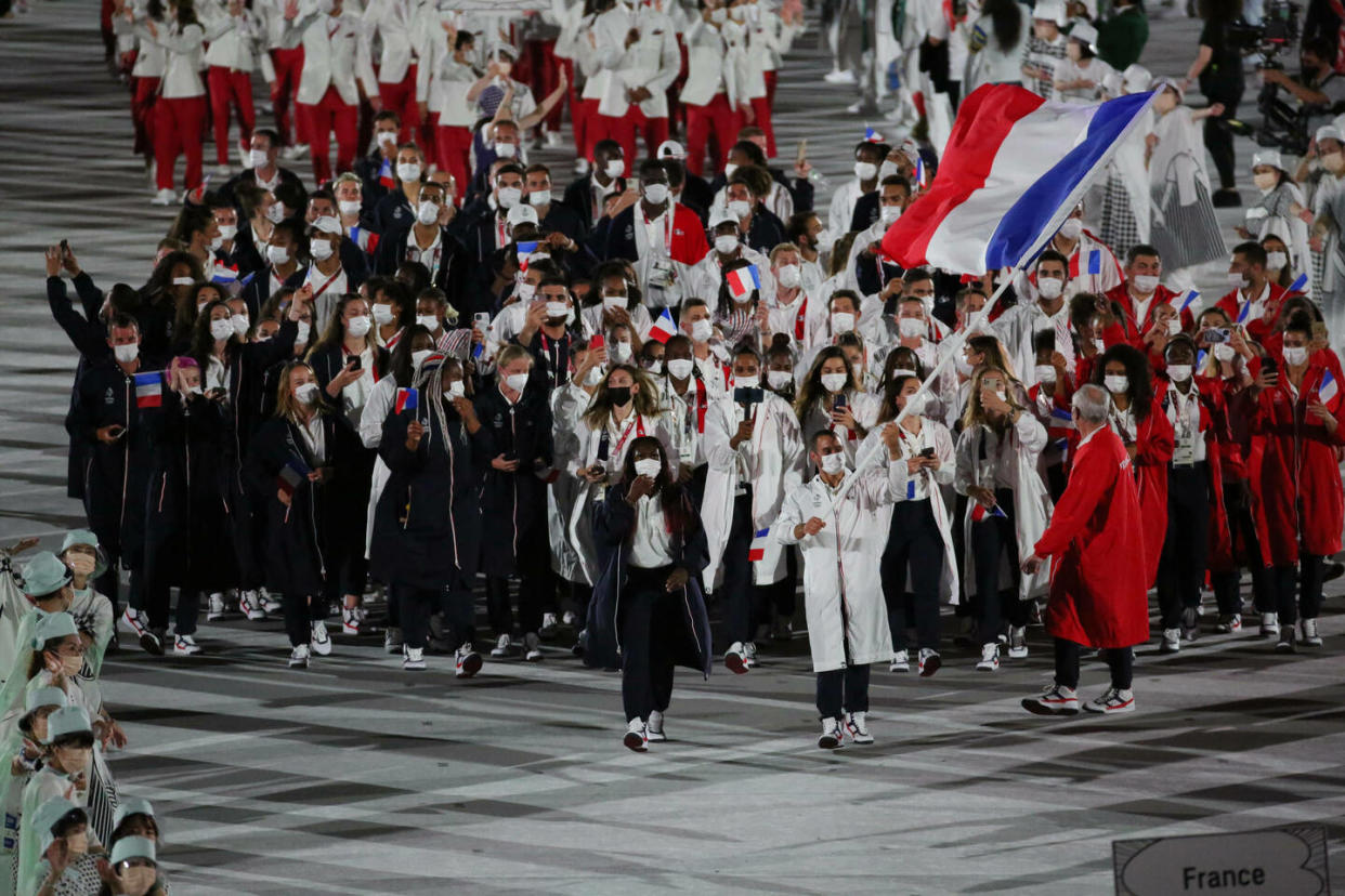En 2021 à Tokyo, Clarisse Agbégnénou et Samir Aït Saïd étaient les porte-drapeaux de la délégation française.   - Credit:Mickael Chavet/RX/UPtertainment//SIPA / SIPA / Mickael Chavet/RX/UPtertainment/