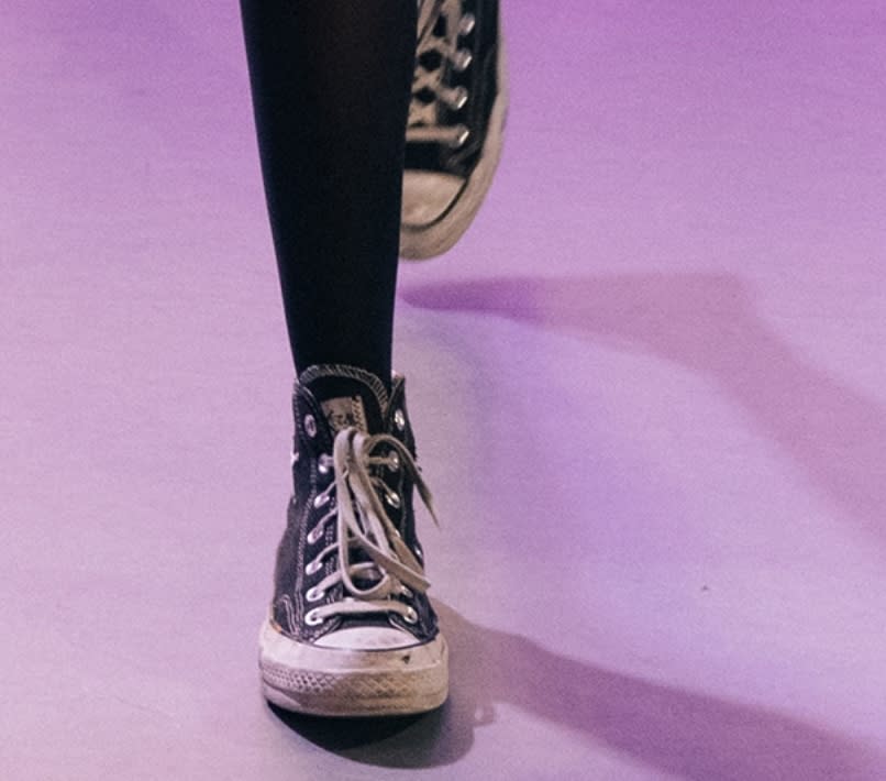 A closer look at the classic black and white Converse All Star sneakers worn by Willow Smith on "The Kelly Clarkson Show"