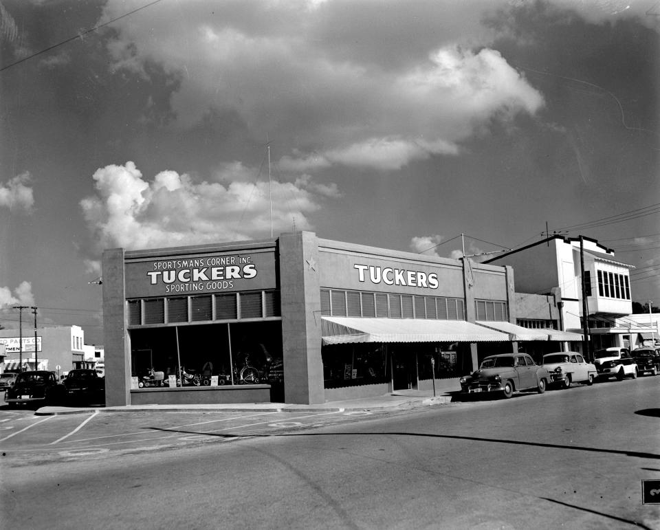 Tucker’s Sporting Goods on South Pineapple Avenue was the most popular place to purchase sporting/fishing/hunting/Boy Scouting gear.