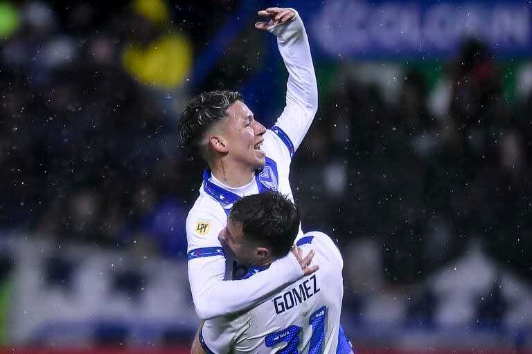 BUENOS AIRES, ARGENTINA - SEPTEMBER 2: Gianluca Prestianni of Velez Sarsfield celebrates with teammate Valentin Gomez after winning a match between Velez and River Plate as part of group A of Copa de la Liga Profesional 2023 at Jose Amalfitani Stadium on September 2, 2023 in Buenos Aires, Argentina. (Photo by Marcelo Endelli/Getty Images)