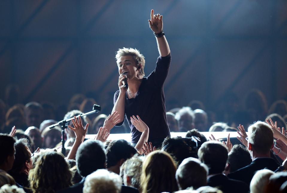 NASHVILLE, TN - NOVEMBER 01: Hunter Hayes performs during the 46th annual CMA Awards at the Bridgestone Arena on November 1, 2012 in Nashville, Tennessee. (Photo by Jason Kempin/Getty Images)