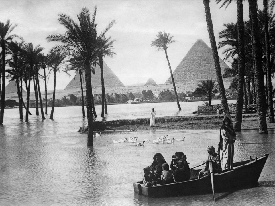 Egypt - Gizeh - Gizeh: Flood of the Nile, in the background the Giza pyramid complex - Photographer: Keystone- 1927