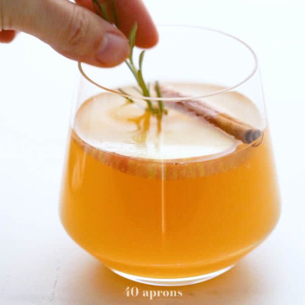 Cinnamon Apple Cider Mimosa