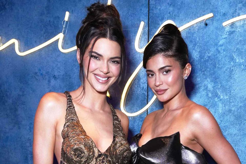 <p>Kevin Mazur/WireImage</p> (L-R) Kendall Jenner and Kylie Jenner attend the 2023 Vanity Fair Oscar Party on March 12, 2023, in Beverly Hills, California
