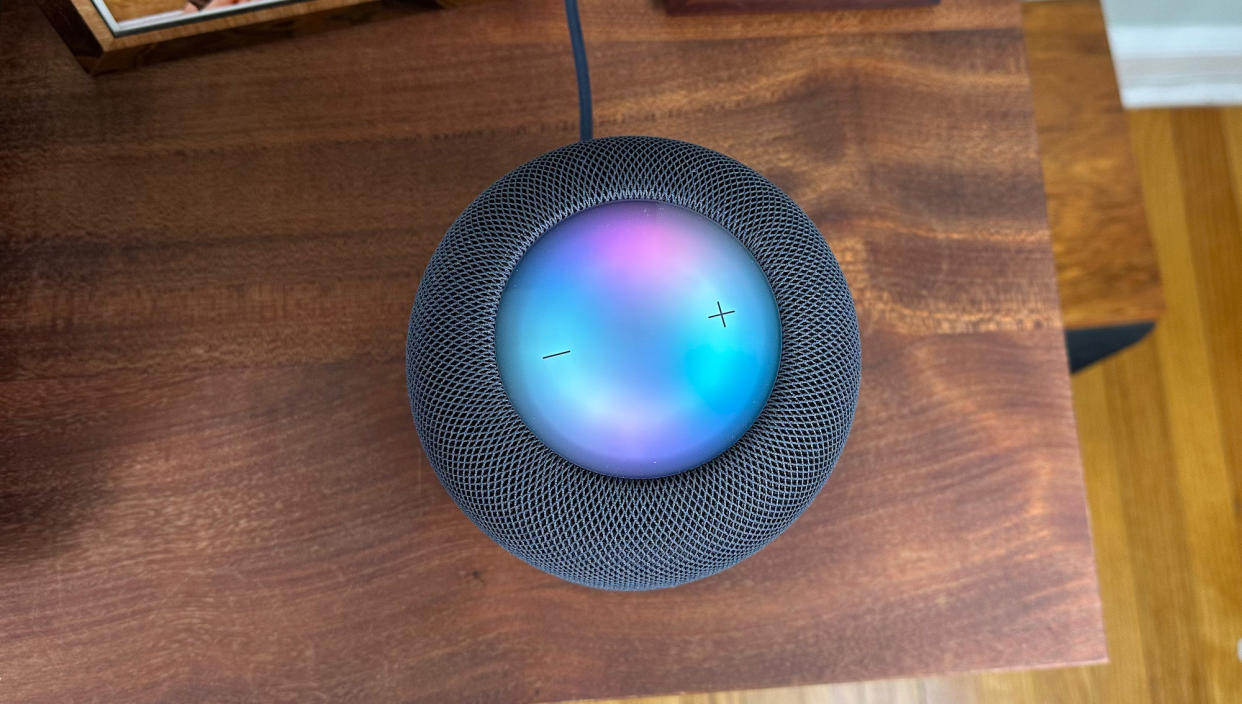  Apple HomePod 2 top 