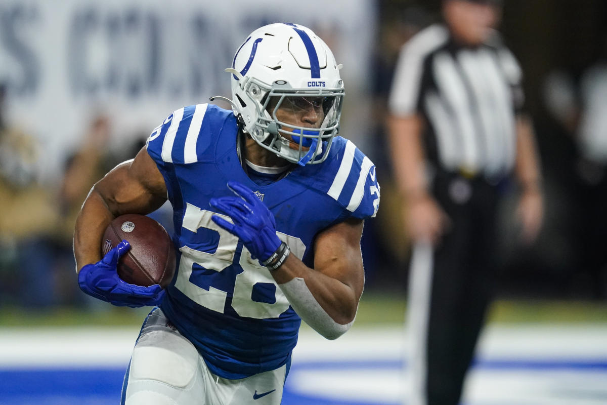 2023 NFL fantasy football rankings: Colts RB Jonathan Taylor outlook,  projections - Stampede Blue