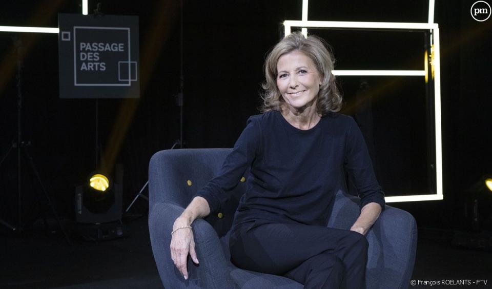 Claire Chazal présente 