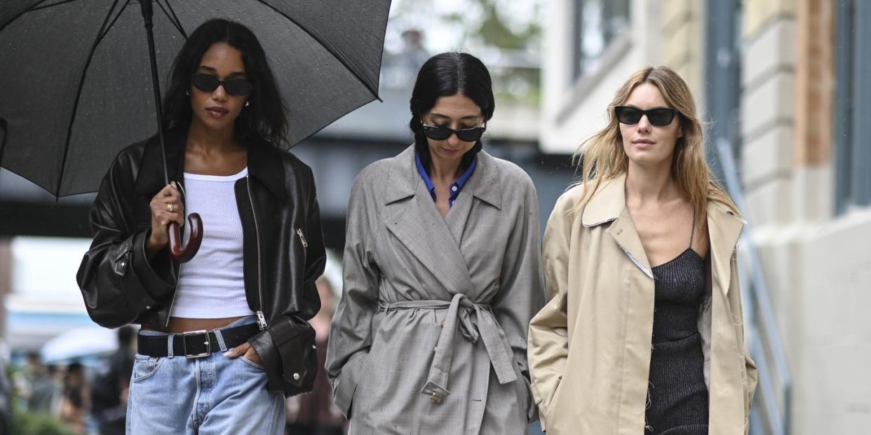 a group of women walking together to illustrate a guide to black friday and cyber monday sales