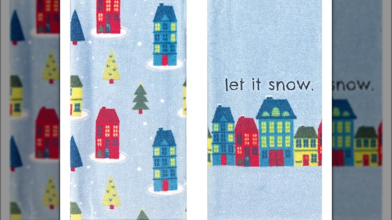 Holiday towels