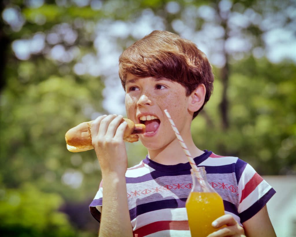 best picnic games hotdog eating contest