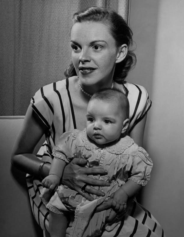 Judy Garland and Liza Minnelli.<p>IMAGO / Pond5 Images</p>