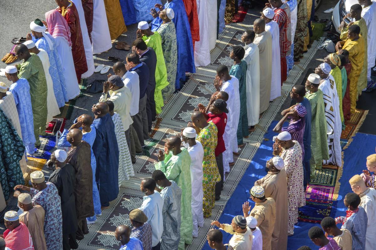 Мюсюлманският призив за молитва вече може да се излъчва публично в Ню Йорк без разрешение