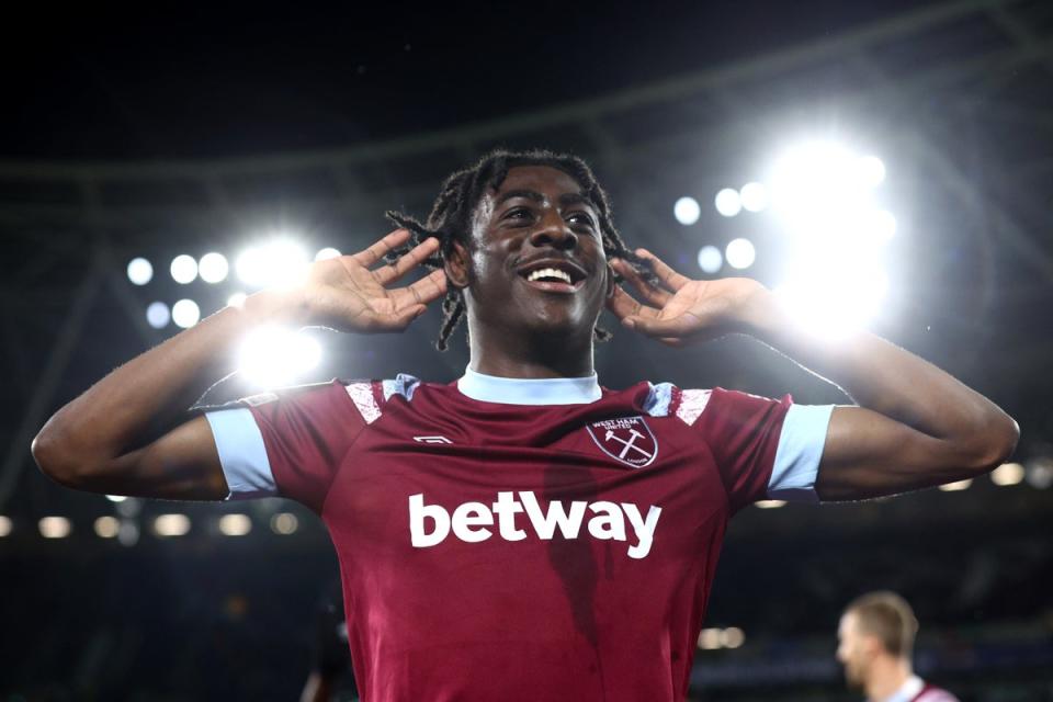 Divin Mubama capped off a great night for West Ham by scoring the last goal (Getty Images)