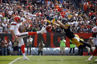 <p>Tyler Matakevich #44 of the Pittsburgh Steelers blocks the punt of Britton Colquitt #4 of the Cleveland Browns in the first quarter at FirstEnergy Stadium on September 10, 2017 in Cleveland, Ohio. (Photo by Justin K. Aller/Getty Images) </p>