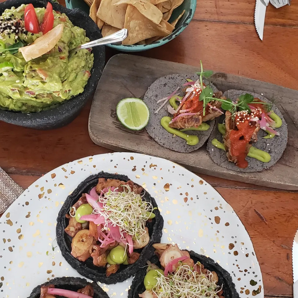 Guacamole was the real MVP of our babymoon in Mexico. (Photo: Holly Kapherr)