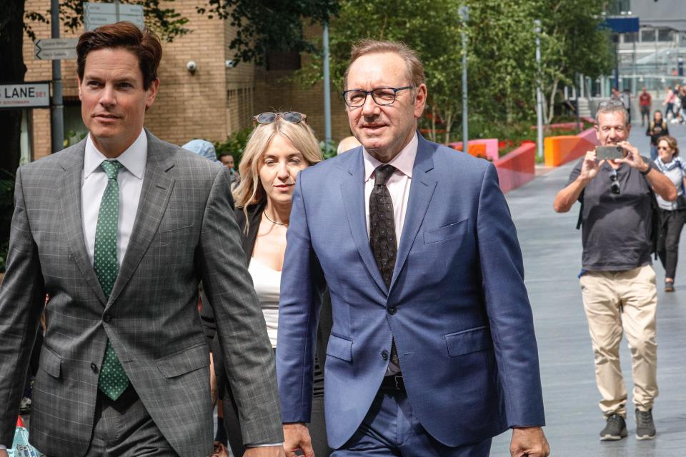 London, UK. 19th July, 2023. Actor Kevin Spacey, departs Southwark Crown Court. The Hollywood actor is facing charges including sexual assault. Final statements have not yet been made and Spacey is expected to return to court tomorrow. Credit: Imageplotter/Alamy Live News