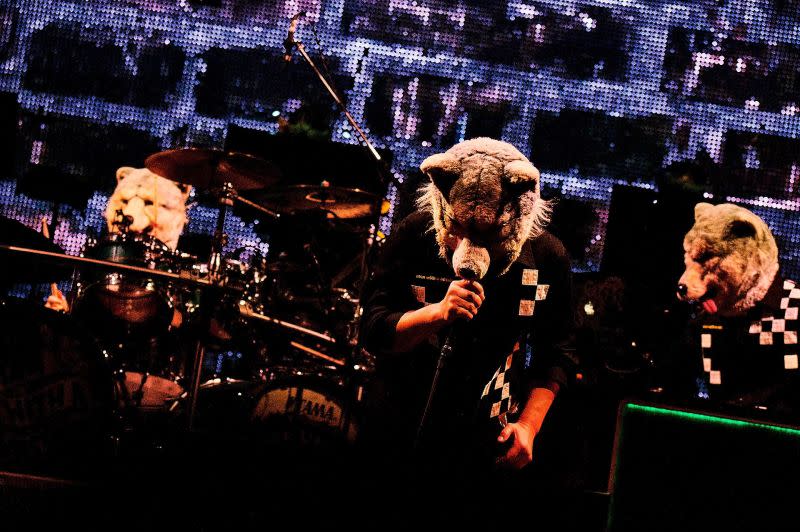 ▲▼MAN WITH A MISSION（上圖、下圖左）與「令和歌姬」milet一起演唱動漫《鬼滅之刃 刀匠村篇》的主題曲〈絆ノ奇跡〉。（圖／翻攝MAN WITH A MISSION官方臉書、《THE FIRST TAKE》YT）