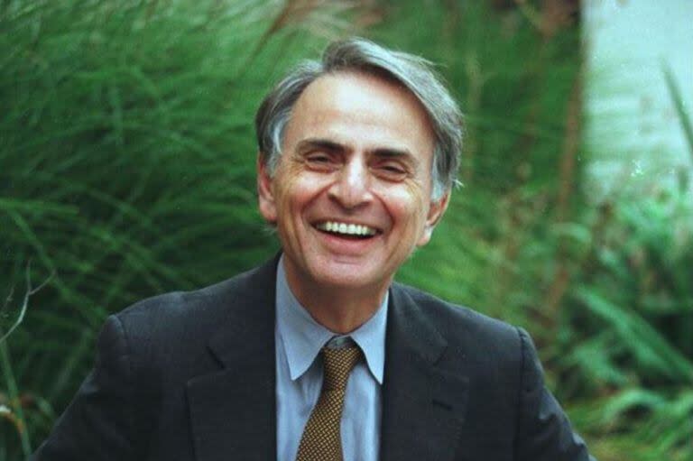 El astrónomo y físico Carl Sagan