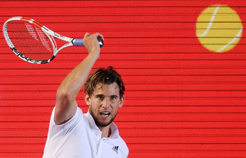 IMAGEN DE ARCHIVO. El tenista austriaco Dominic Thiem durante un partido ante el alemán Tommy Hass, en el torneo de exhibición bett11ACES, en Berlín, Alemania