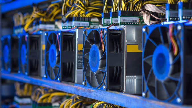 cryptocurrency blockchain mining