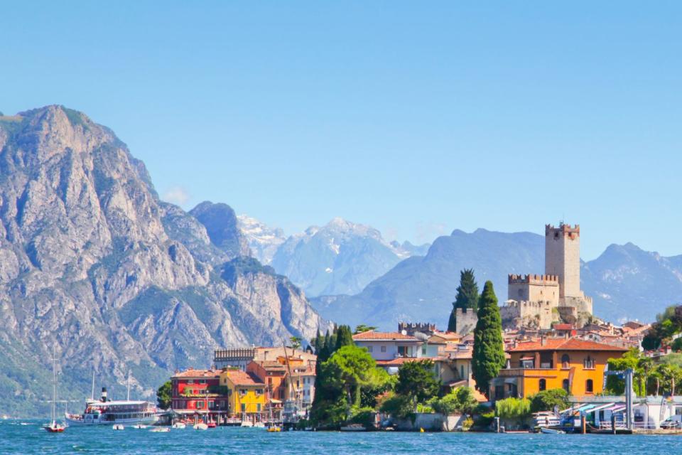 Cycle from the Dolomites to Lake Garda